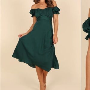 Petal and Pup MICKENNA SWEETHEART FRILL MIDI DRESS - EMERALD size small